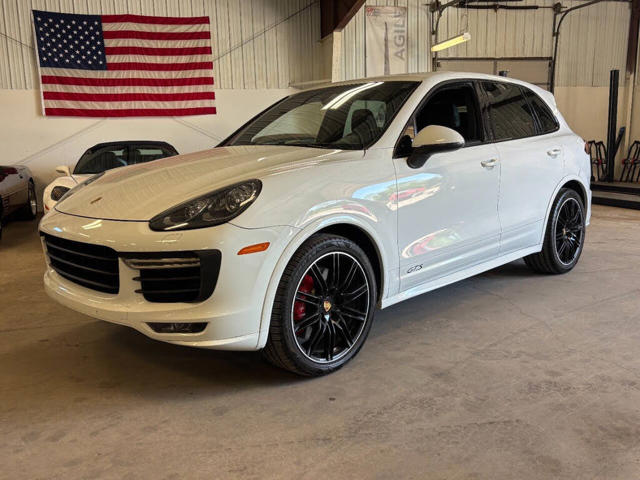 2016 Porsche Cayenne GTS