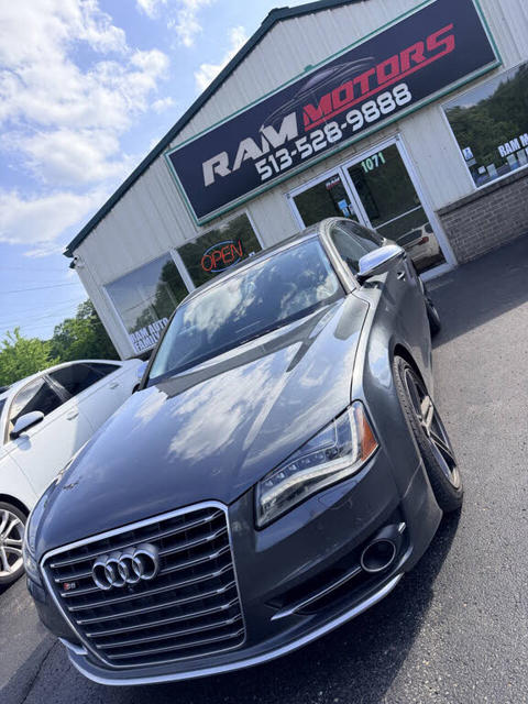 2013 Audi S8 4.0T quattro