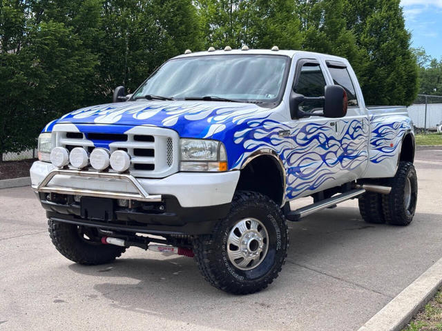2004 Ford Super Duty F-350 DRW XLT
