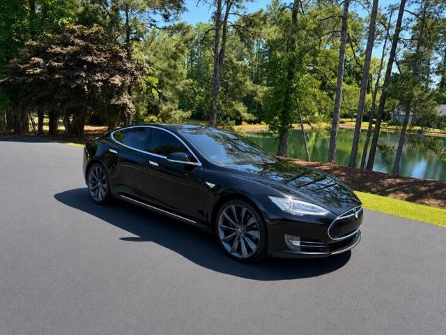 2013 Tesla Model S Performance