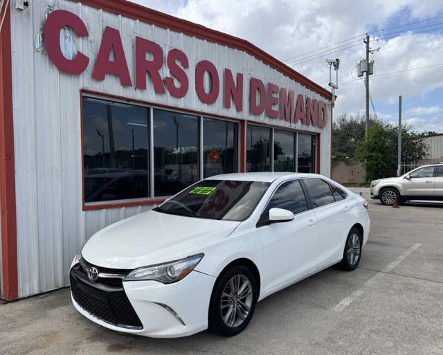 2017 Toyota Camry SE