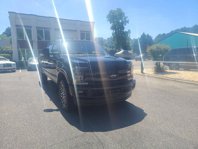 2017 Ford Super Duty F-250 SRW Lariat