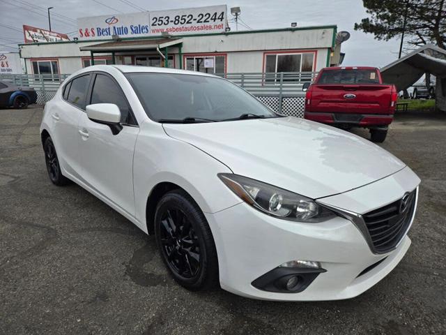 2015 Mazda Mazda3 i Grand Touring Hatchback