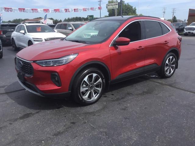 2025 Ford Escape Hybrid Platinum