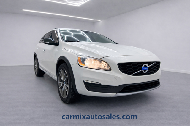 2017 Volvo V60 Cross Country T5 Premier