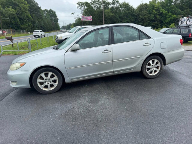 2005 Toyota Camry LE V6