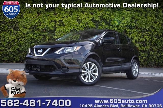 2017 Nissan Rogue Sport SV