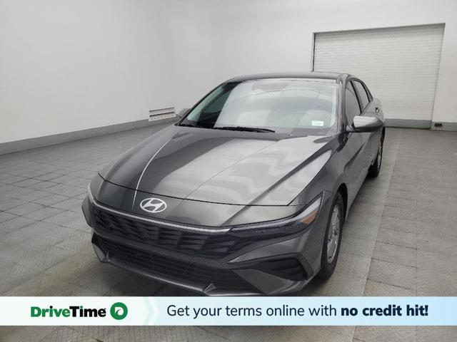 2025 Hyundai Elantra SE FWD