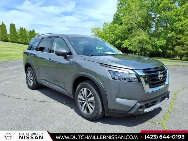 2025 Nissan Pathfinder SL 4WD