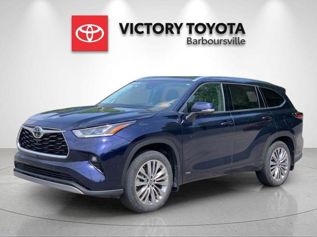 2025 Toyota Highlander Hybrid Platinum
