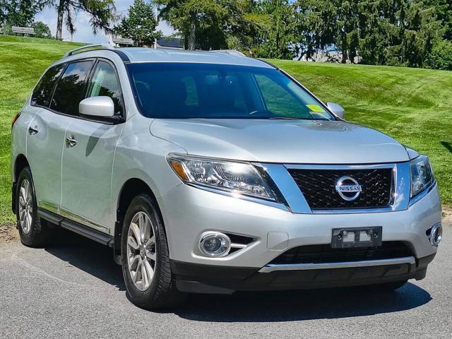 2016 Nissan Pathfinder SL