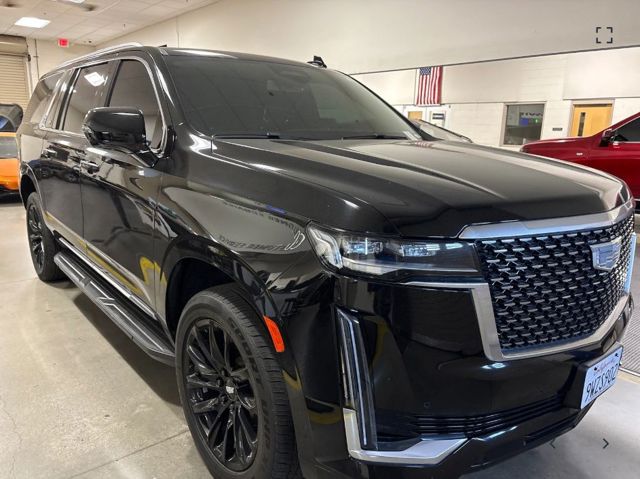 2022 Cadillac Escalade ESV Luxury 4WD