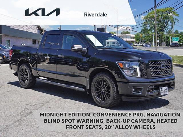 2018 Nissan Titan SV