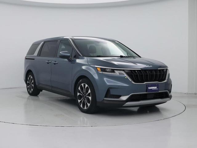 2023 Kia Carnival EX FWD
