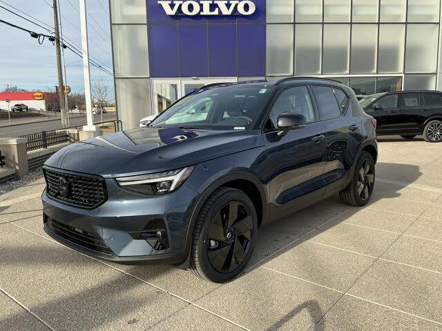 2026 Volvo XC40 B5 Ultra Black Edition AWD