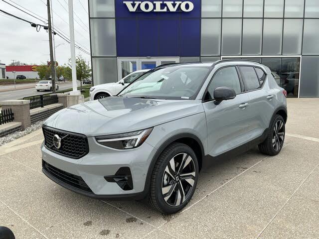 2026 Volvo XC40 B5 Plus AWD