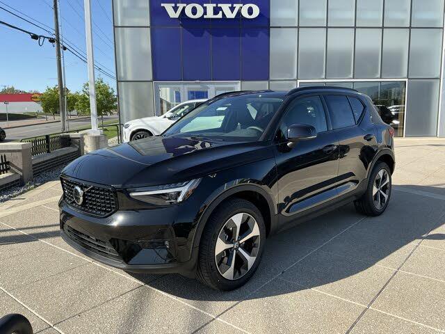 2026 Volvo XC40 B5 Plus AWD