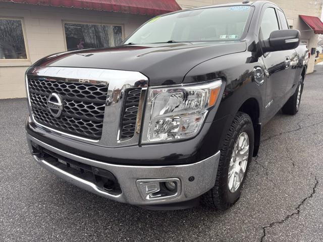 2017 Nissan Titan SV