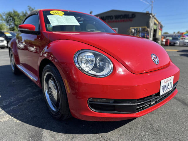 2013 Volkswagen Beetle 2.5L 50s Edition