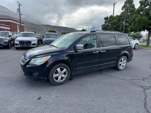 2010 Volkswagen Routan SEL Premium