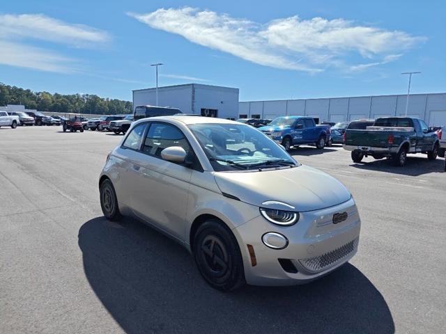 2025 Fiat 500e Icona