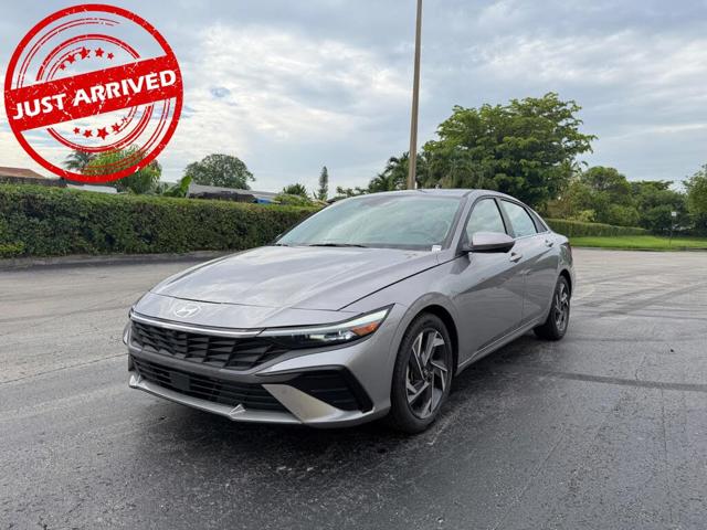 2024 Hyundai Elantra Limited FWD