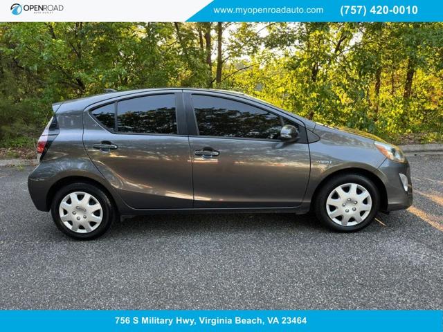 2016 Toyota Prius c One