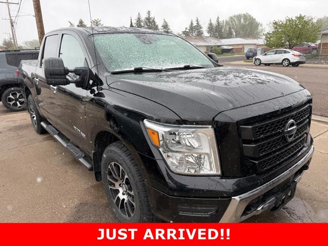2021 Nissan Titan SV