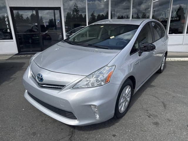 2014 Toyota Prius v Three