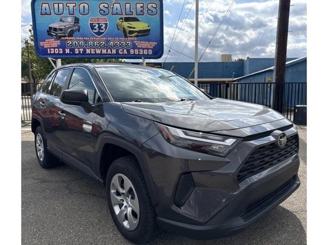 2023 Toyota RAV4 LE FWD