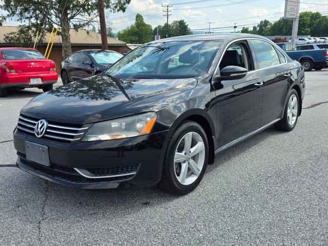2014 Volkswagen Passat 1.8T SE with Sunroof 1.8