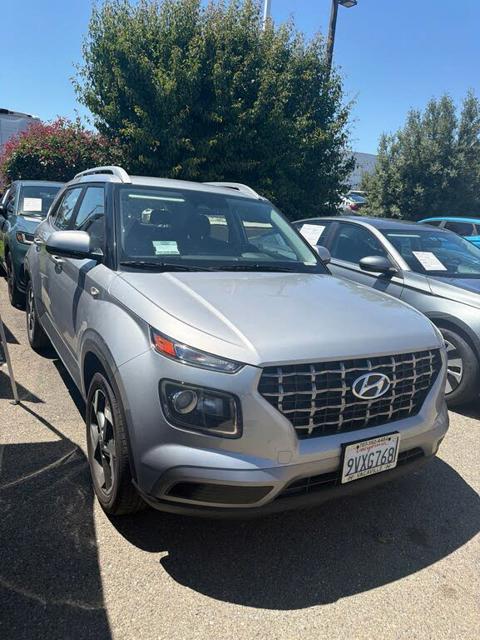 2025 Hyundai Venue SEL FWD