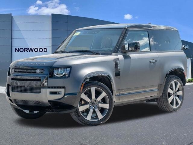 2026 Land Rover Defender 90 V8 AWD