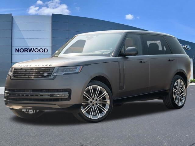 2025 Land Rover Range Rover P530 SE LWB AWD