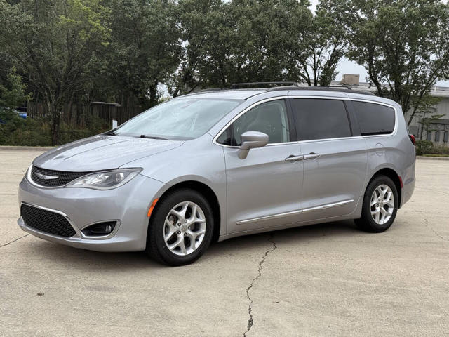 2017 Chrysler Pacifica Touring L FWD