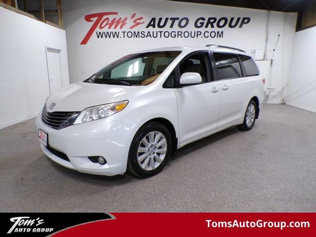 2015 Toyota Sienna XLE 7-Passenger AWD