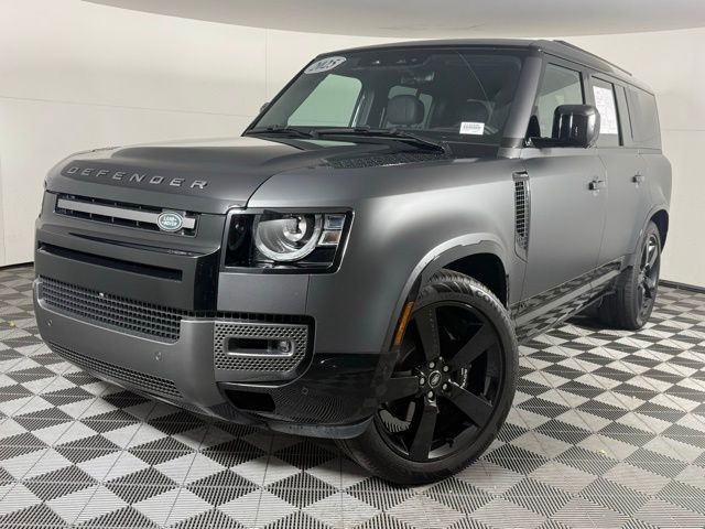 2025 Land Rover Defender 130 V8 P500 AWD
