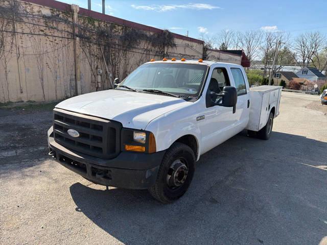 2006 Ford Super Duty F-350 DRW XL