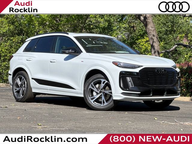 2027 Audi Q6 e-tron quattro Premium Plus