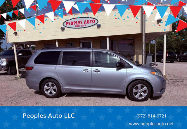 2015 Toyota Sienna LE 8-Passenger