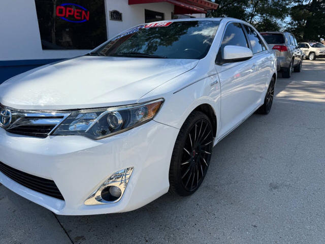 2013 Toyota Camry Hybrid XLE FWD