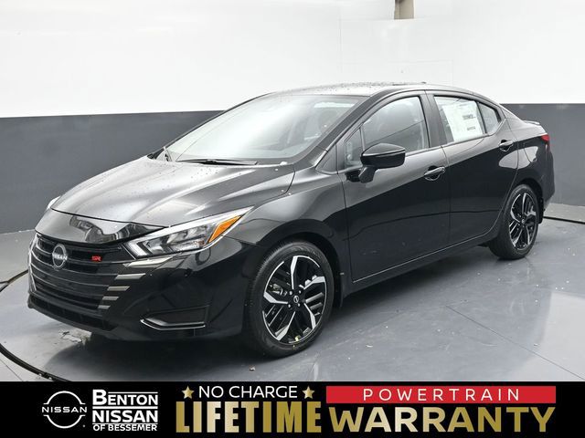 2025 Nissan Versa SR FWD