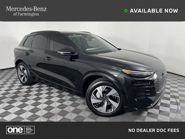 2025 Audi Q6 e-tron quattro Premium Plus