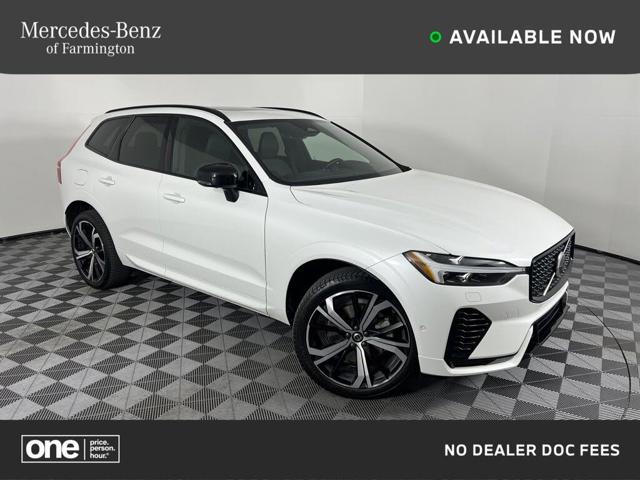 2022 Volvo XC60 Recharge T8 R-Design