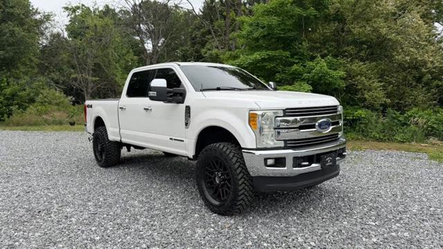 2017 Ford Super Duty F-250 Lariat
