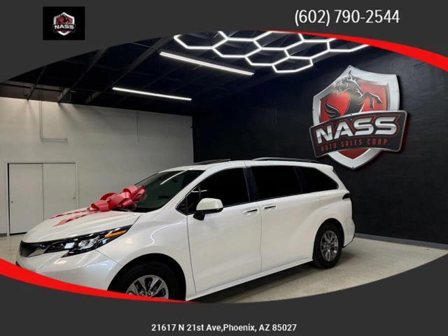 2025 Toyota Sienna XLE 7-Passenger