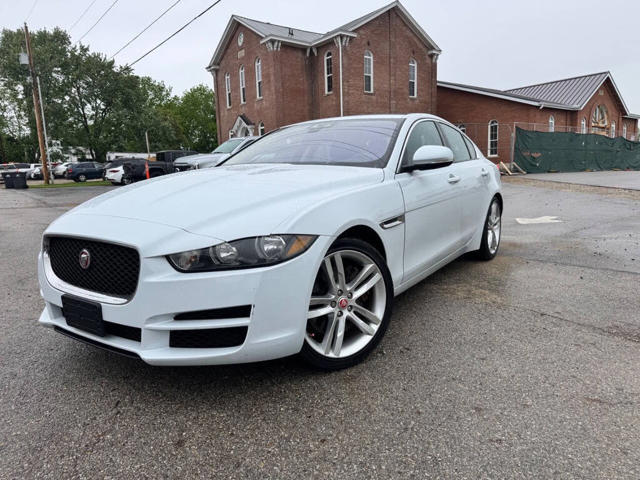 2017 Jaguar XE 35t Premium
