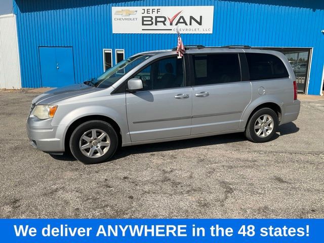 2009 Chrysler Town and Country Touring