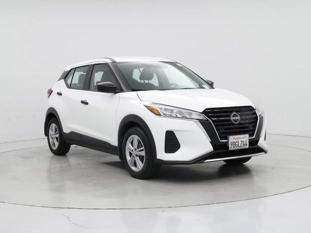 2022 Nissan Kicks S FWD