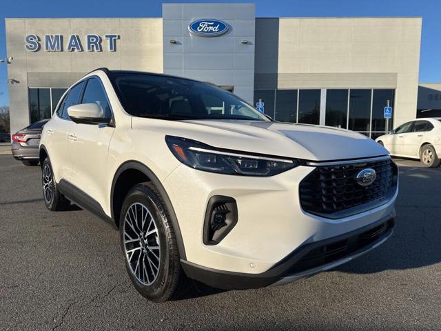 2025 Ford Escape FWD
